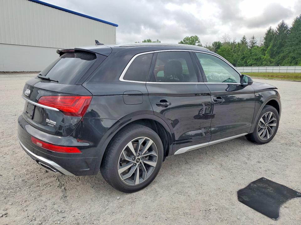 60638716 :رقم المزاد ، WA1EAAFY5N2070976 vin ، 2022 Audi Q5 مزاد بيع