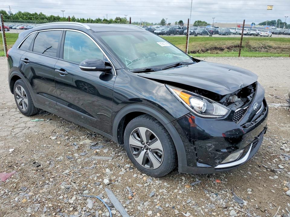 61681096 :رقم المزاد ، KNDCC3LC6H5081855 vin ، 2017 Kia Niro مزاد بيع