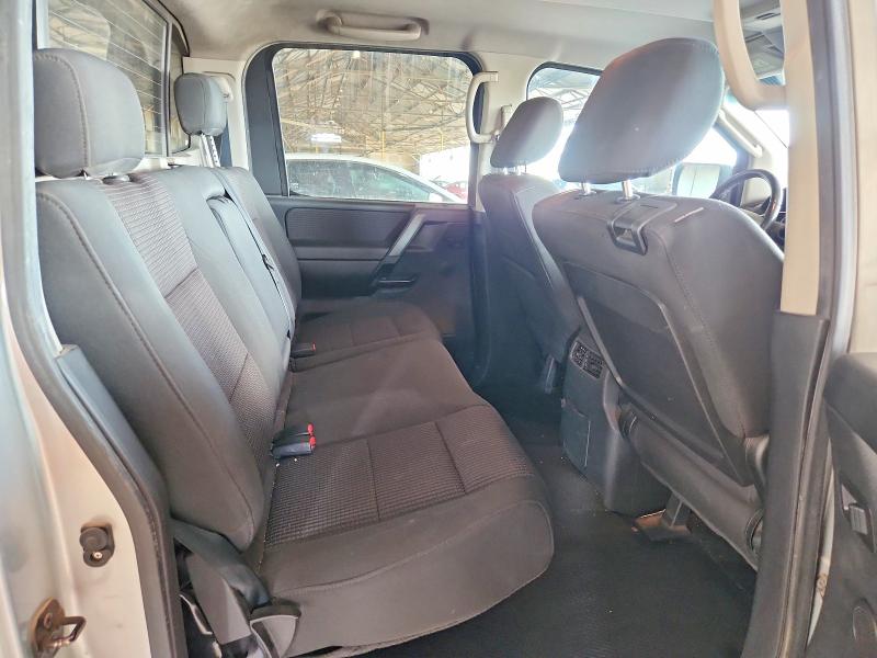 62002726 :رقم المزاد ، 1N6AA0ED7AN313464 vin ، 2010 Nissan Titan مزاد بيع