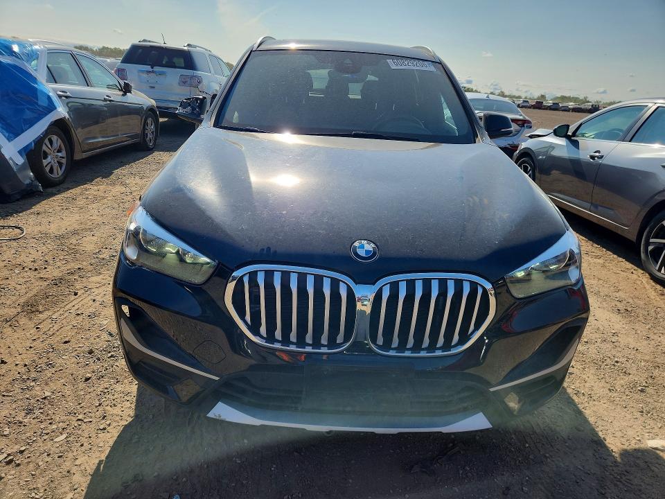 60829206 :رقم المزاد ، WBXJG9C05N5V28856 vin ، 2022 Bmw X1 مزاد بيع