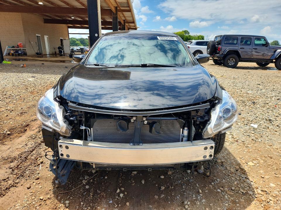 2015 Nissan Altima მანქანა იყიდება აუქციონზე, vin: 1N4AL3AP4FC153177, აუქციონის ნომერი: 60692946