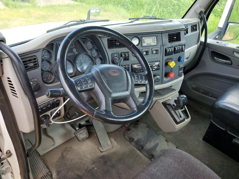Продаж на аукціоні авто 2018 Peterbilt 579, vin: 1XPBA48XXJD477316, номер лоту: 61967596