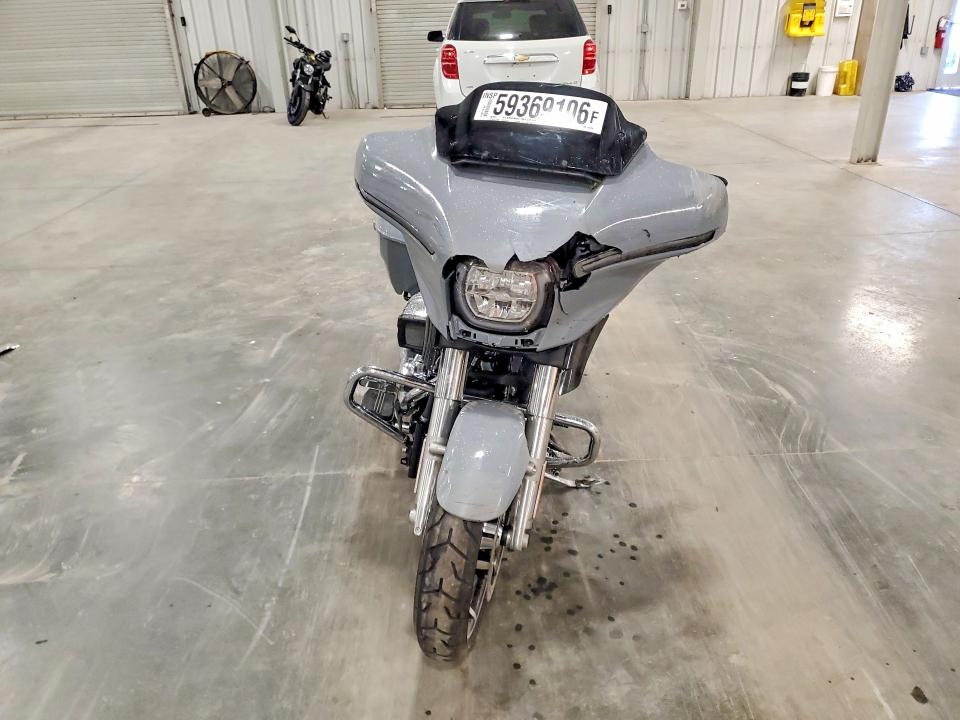 59369106 :رقم المزاد ، 1HD1KB716TB615216 vin ، 2026 Harley-davidson Flhx مزاد بيع
