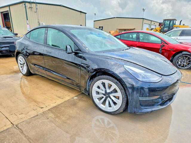 61398246 :رقم المزاد ، 5YJ3E1EAXNF369303 vin ، 2022 Tesla Model 3 مزاد بيع