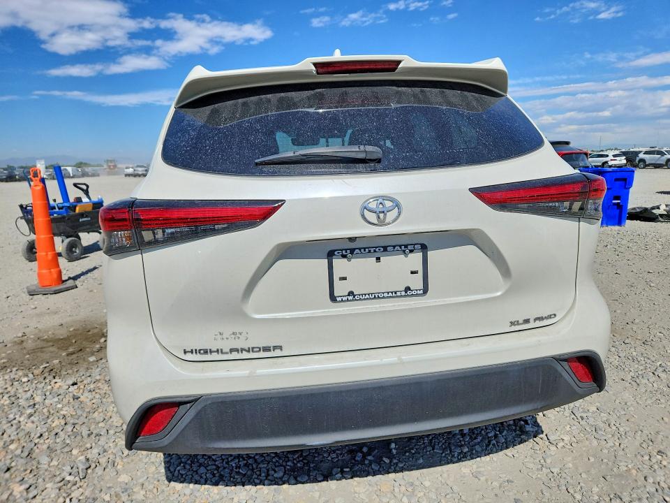 60134166 :رقم المزاد ، 5TDHZRBHXMS538014 vin ، 2021 Toyota Highlander مزاد بيع