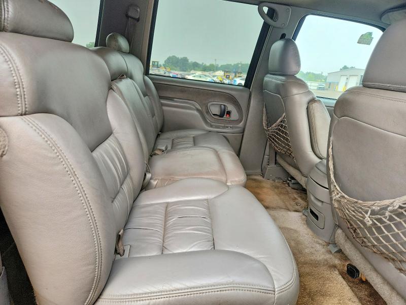 61312606 :رقم المزاد ، 3GNEC16R3XG143255 vin ، 1999 Chevrolet Suburban مزاد بيع