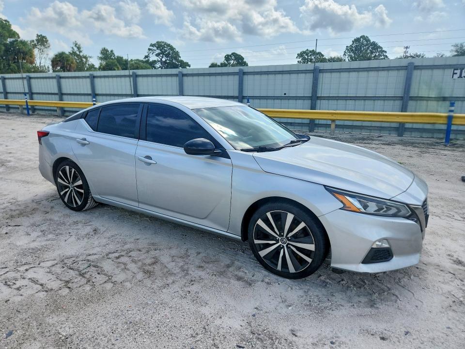 Продажа на аукционе авто 2020 Nissan Altima, vin: 1N4BL4CV9LC221832, номер лота: 61993396