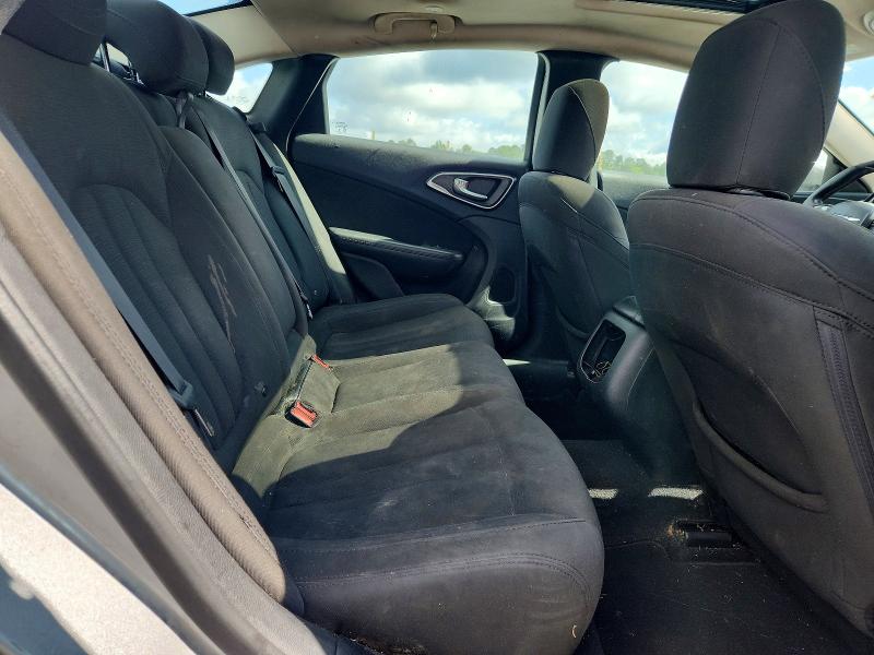60951906 :رقم المزاد ، 1C3CCCAB6GN113653 vin ، 2016 Chrysler 200 مزاد بيع