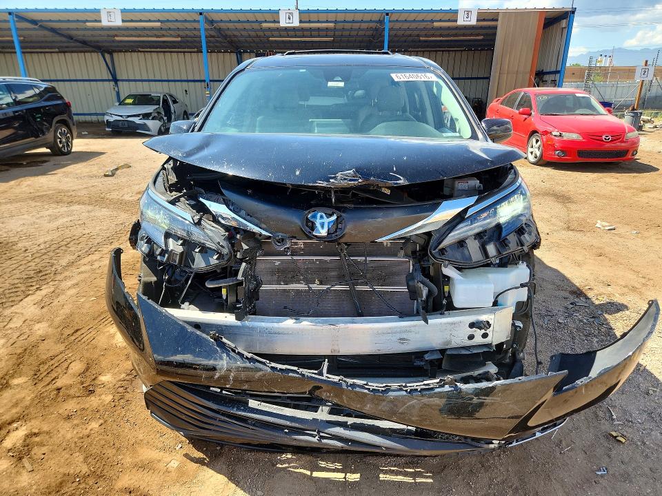 61640616 :رقم المزاد ، 5TDJSKFC7RS141492 vin ، 2024 Toyota Sienna مزاد بيع