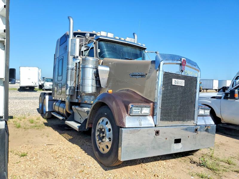 57010936 :رقم المزاد ، 1XKWDB9XX1R871368 vin ، 2001 Kenworth W900 مزاد بيع