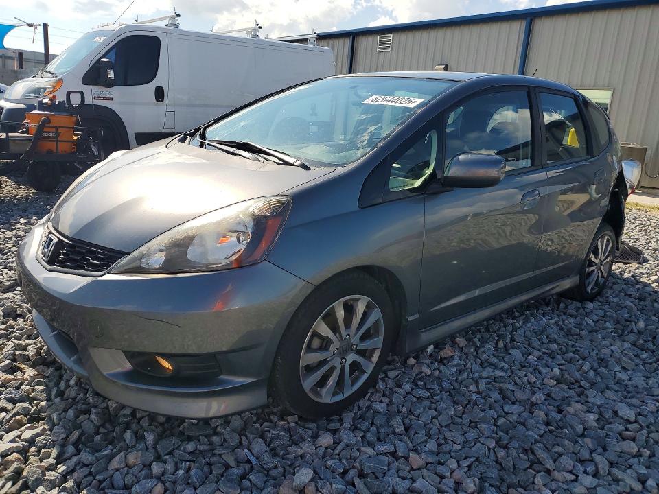 Продаж на аукціоні авто 2013 Honda Fit, vin: JHMGE8H59DC072770, номер лоту: 62644026