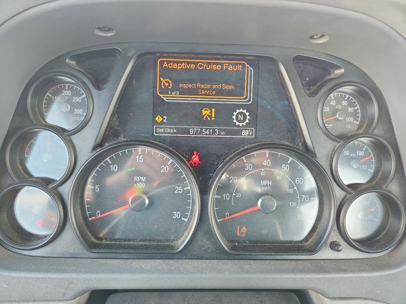 61973606 :رقم المزاد ، 1XPBA48X2GD339861 vin ، 2016 Peterbilt 579 مزاد بيع