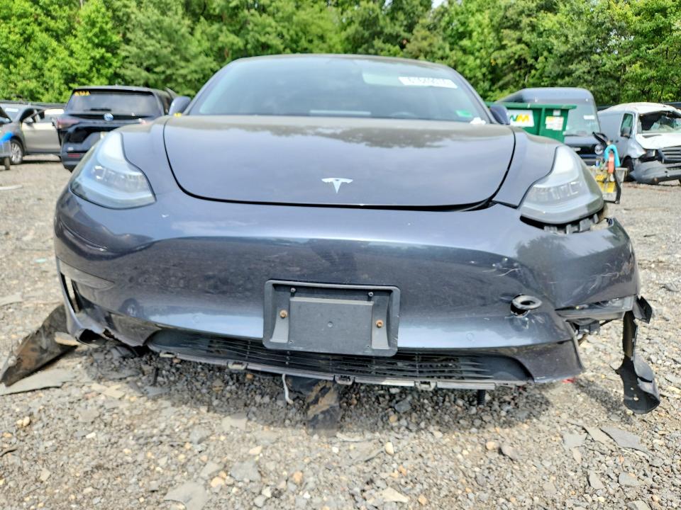 2018 Tesla Model 3 მანქანა იყიდება აუქციონზე, vin: 5YJ3E1EB8JF073621, აუქციონის ნომერი: 61649076