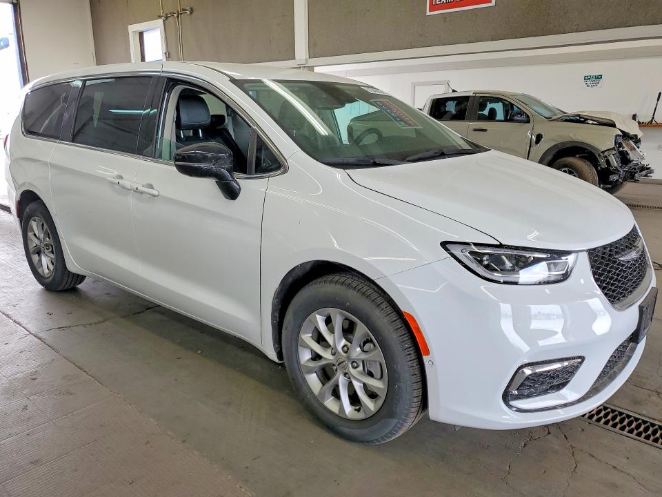 Продаж на аукціоні авто 2024 Chrysler Pacifica, vin: 2C4RC3BG8RR181488, номер лоту: 61045036