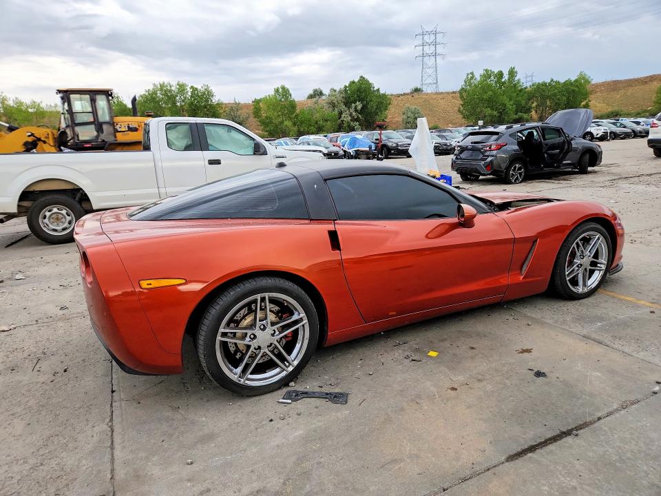 63038136 :رقم المزاد ، 1G1YY24U155123474 vin ، 2005 Chevrolet Corvette مزاد بيع