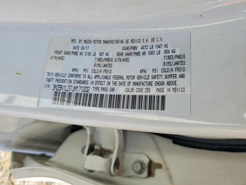 60197236 :رقم المزاد ، 3MZBN1L37JM171202 vin ، 2018 Mazda 3 مزاد بيع