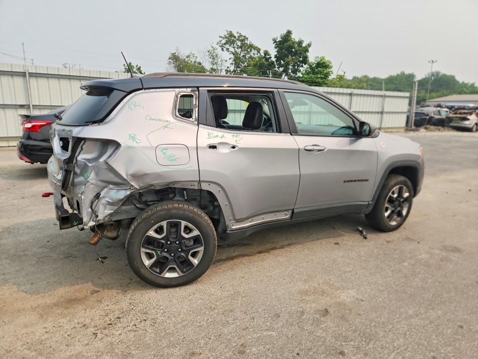 Продаж на аукціоні авто 2018 Jeep Compass, vin: 3C4NJDDB0JT470040, номер лоту: 60577606
