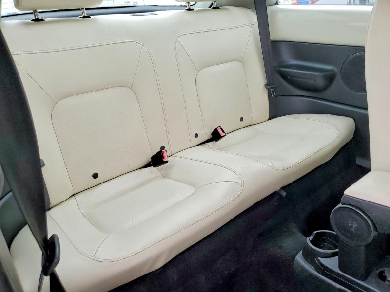60814946 :رقم المزاد ، 3VWFG31C98M510692 vin ، 2008 Volkswagen New Beetle مزاد بيع