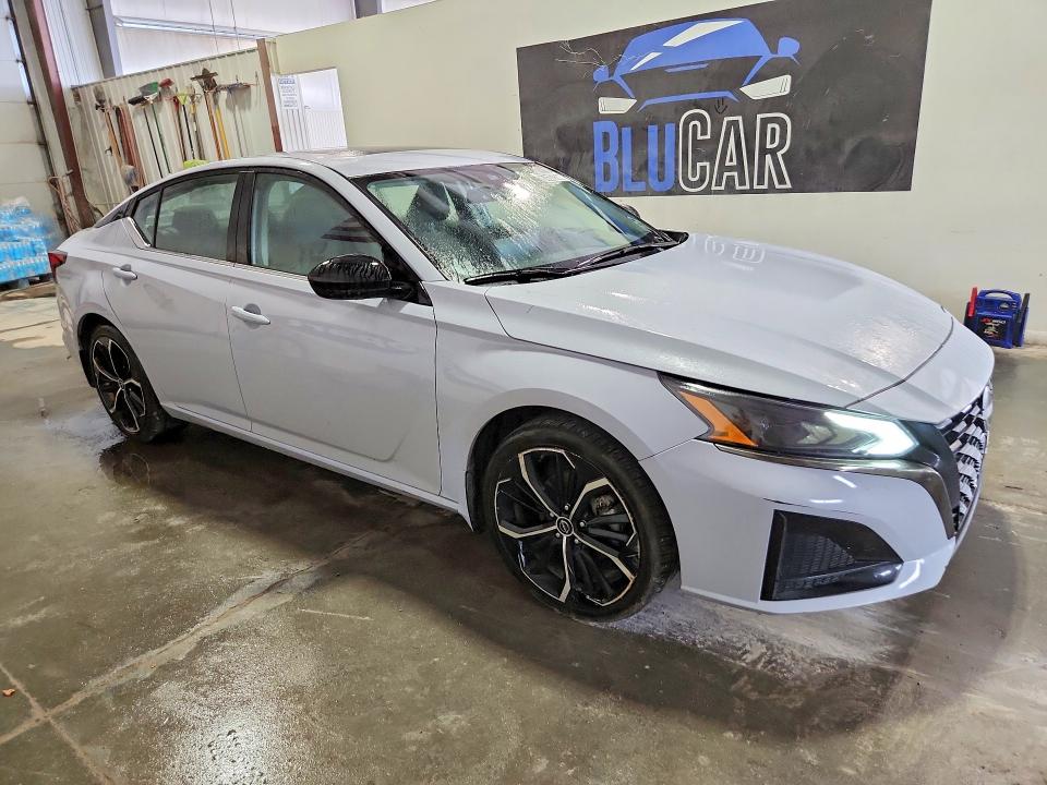 63502836 :رقم المزاد ، 1N4BL4CV6SN358522 vin ، 2025 Nissan Altima مزاد بيع