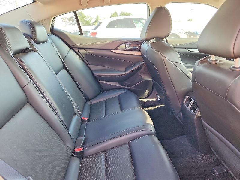 61605576 :رقم المزاد ، 1N4AA6AP8JC393199 vin ، 2018 Nissan Maxima مزاد بيع