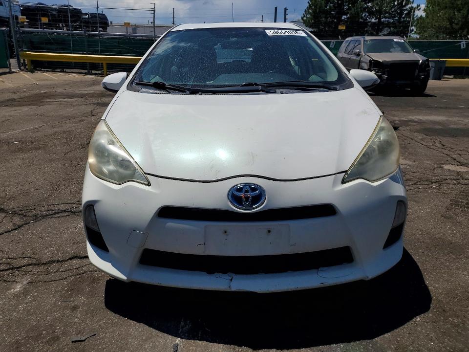 59664046 :رقم المزاد ، JTDKDTB30C1506075 vin ، 2012 Toyota Prius C مزاد بيع