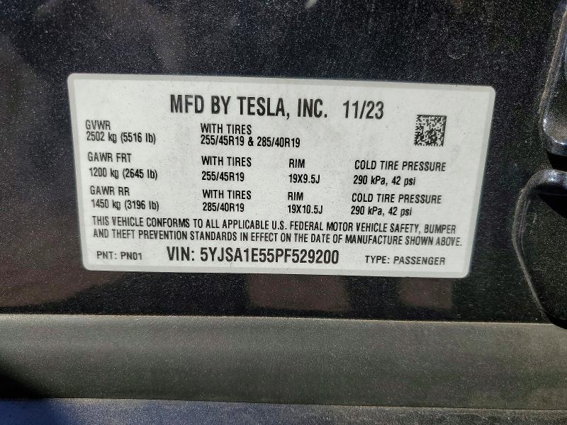 60588256 :رقم المزاد ، 5YJSA1E55PF529200 vin ، 2023 Tesla Model S مزاد بيع