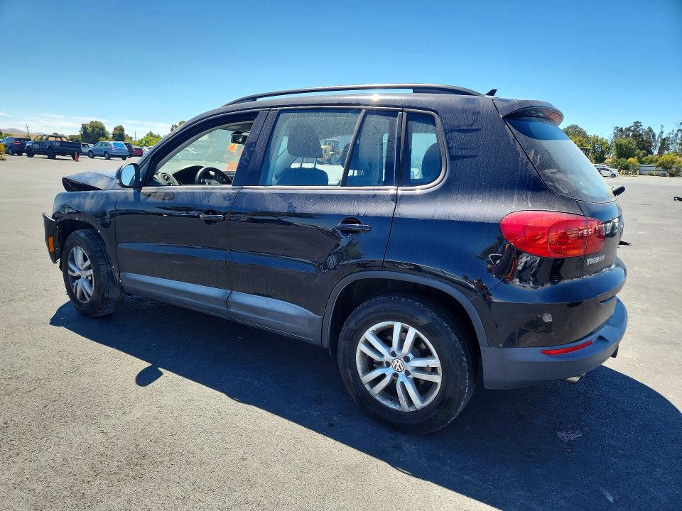Auction sale of the 2017 Volkswagen Tiguan, vin: WVGBV7AX2HK027954, lot number: 59907026