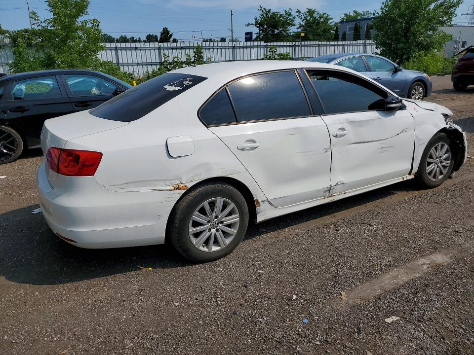 60186126 :رقم المزاد ، 3VWDK7AJ3DM407919 vin ، 2013 Volkswagen Jetta مزاد بيع