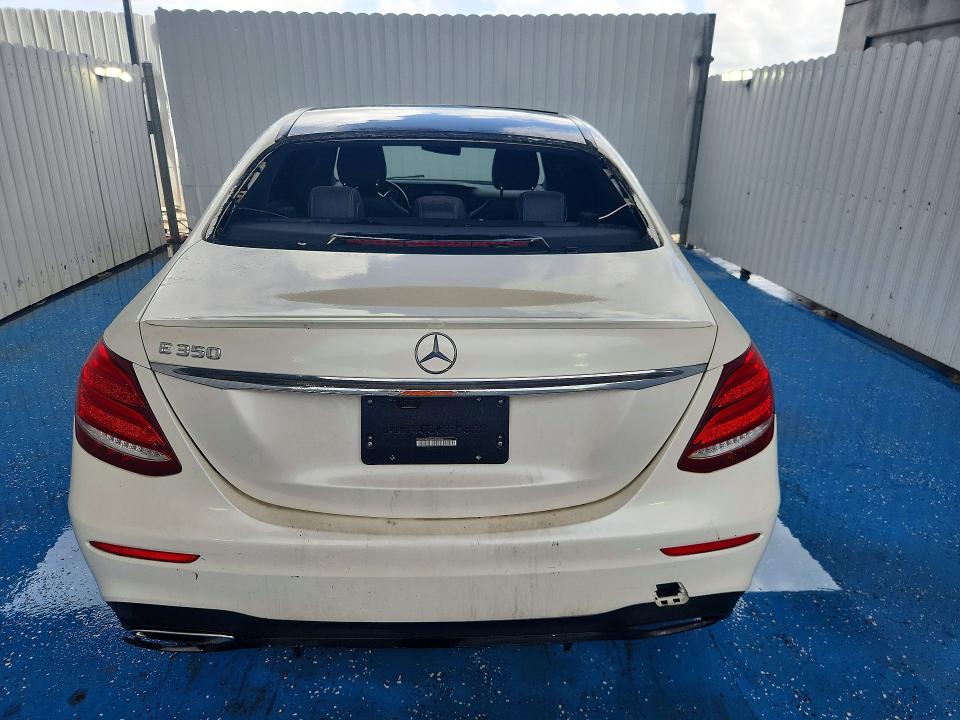 Auction sale of the 2020 Mercedes-benz E, vin: WDDZF8DB2LA700784, lot number: 59736556
