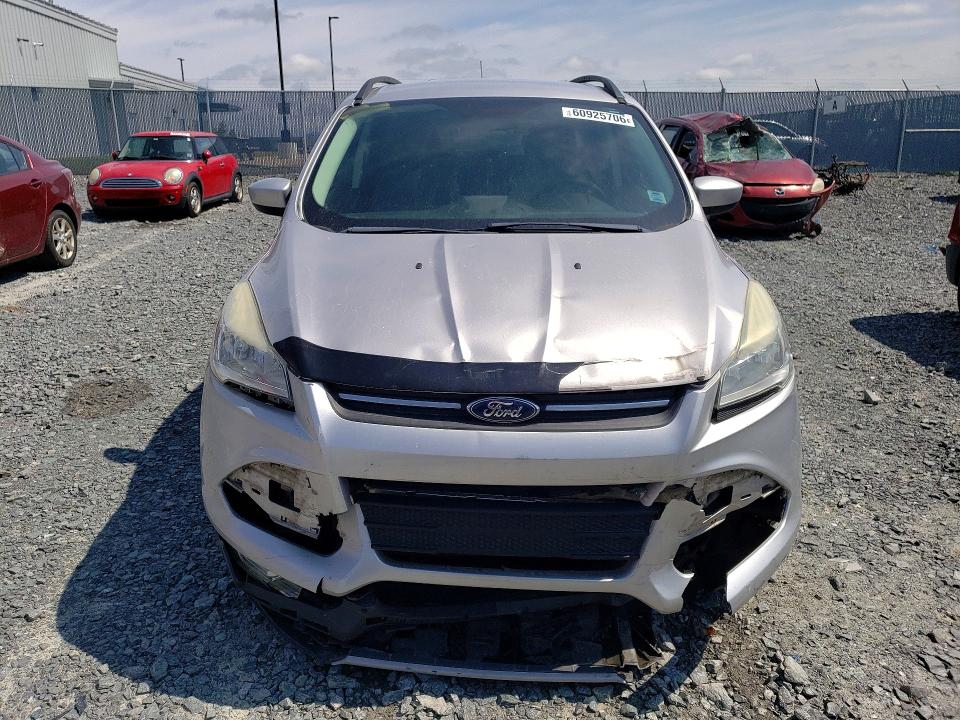 60925706 :رقم المزاد ، 1FMCU0GX8DUD27700 vin ، 2013 Ford Escape مزاد بيع
