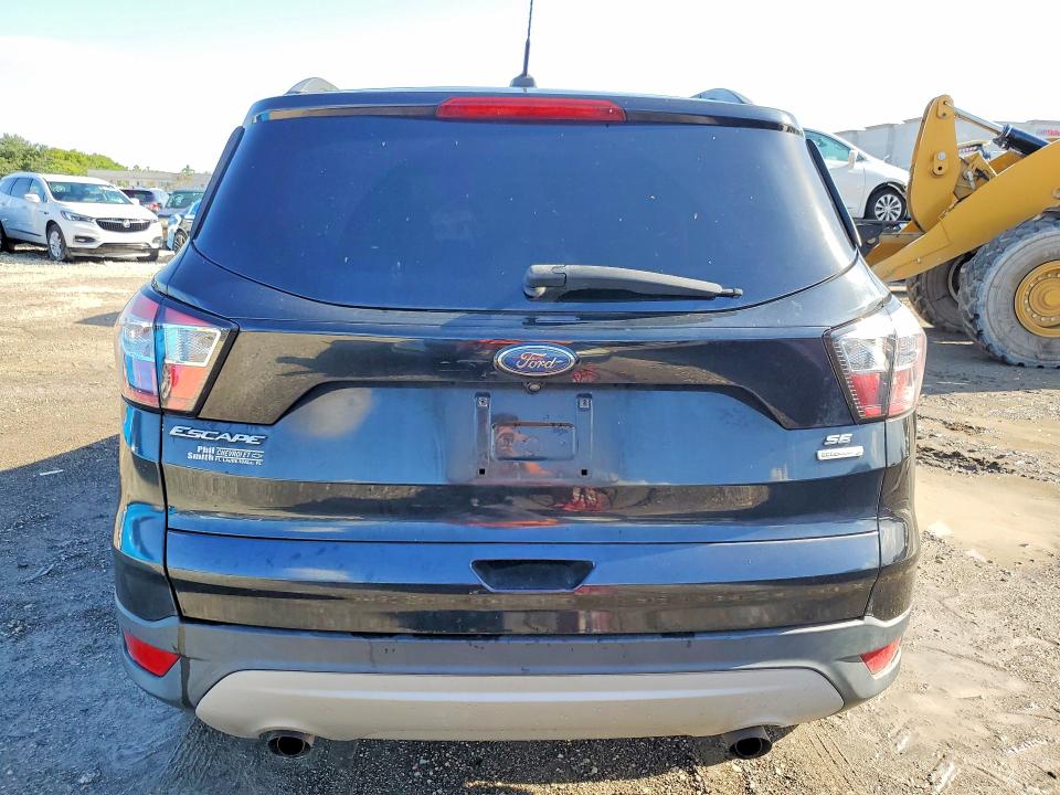 Продажа на аукционе авто 2018 Ford Escape, vin: 1FMCU0GD5JUB28170, номер лота: 59979736