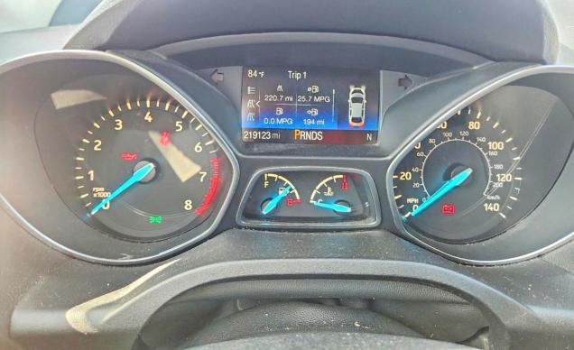2017 Ford Escape მანქანა იყიდება აუქციონზე, vin: 1FMCU0JD7HUD83082, აუქციონის ნომერი: 61847826
