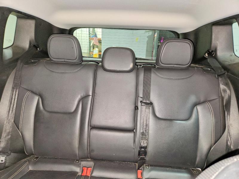 60938866 :رقم المزاد ، ZACCJBDT6FPB27400 vin ، 2015 Jeep Renegade مزاد بيع