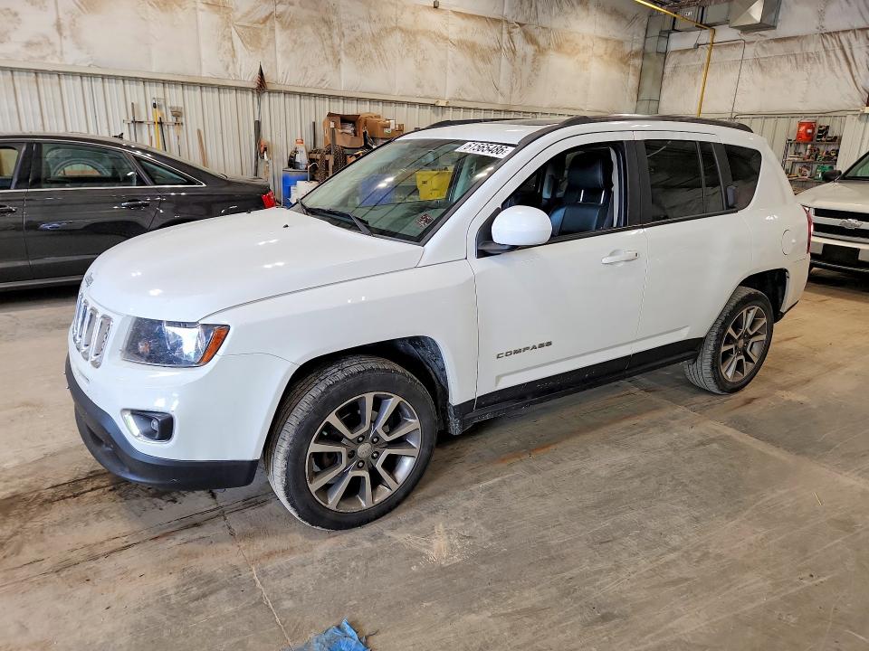 61565486 :رقم المزاد ، 1C4NJDEB8GD724834 vin ، 2016 Jeep Compass مزاد بيع