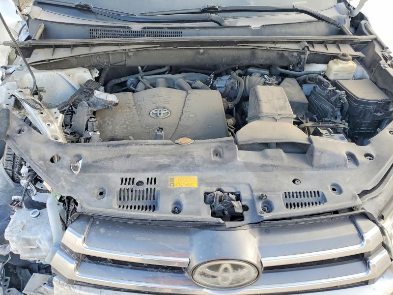 59705426 :رقم المزاد ، 5TDYZRFH8HS192030 vin ، 2017 Toyota Highlander مزاد بيع