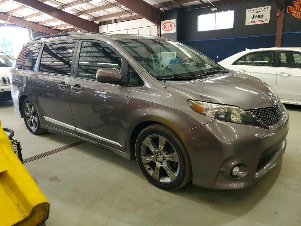Продажа на аукционе авто 2012 Toyota Sienna, vin: 5TDXK3DC8CS230689, номер лота: 61948516