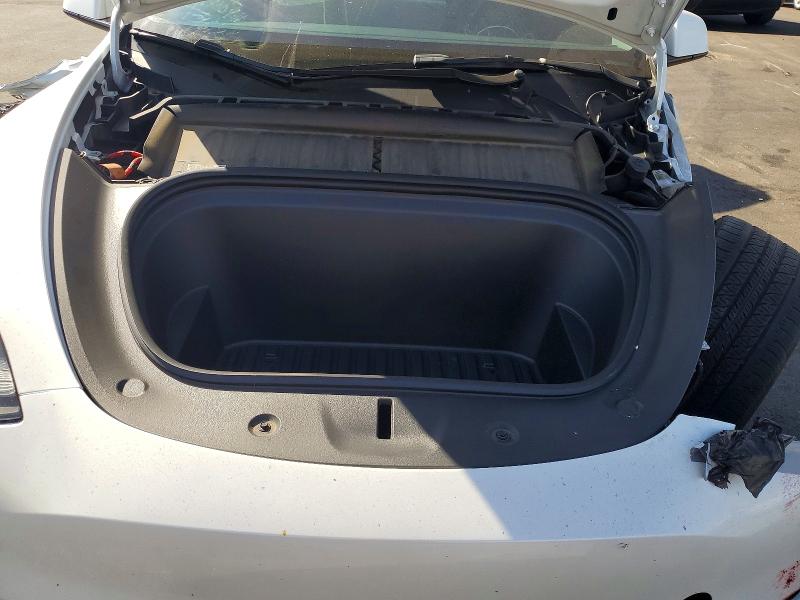 61356376 :رقم المزاد ، 7SAYGDEE9NF557902 vin ، 2022 Tesla Model Y مزاد بيع