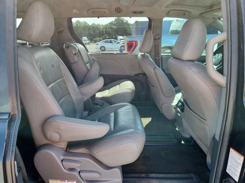 60761716 :رقم المزاد ، 5TDYK3DC3GS729958 vin ، 2016 Toyota Sienna مزاد بيع