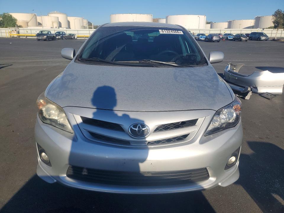 2013 Toyota Corolla მანქანა იყიდება აუქციონზე, vin: 2T1BU4EE5DC994424, აუქციონის ნომერი: 61324566