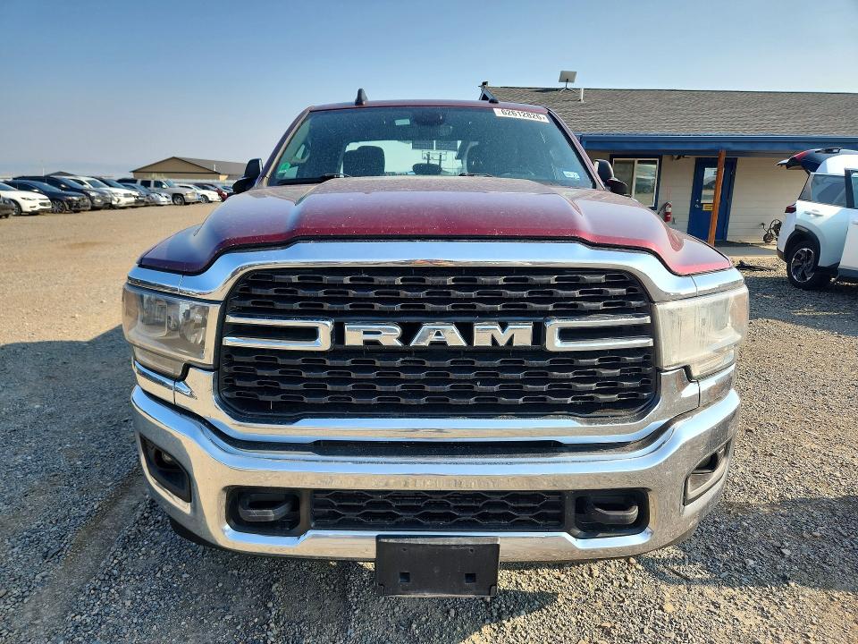 62612826 :رقم المزاد ، 3C6UR5DL0NG190143 vin ، 2022 Ram 2500 مزاد بيع