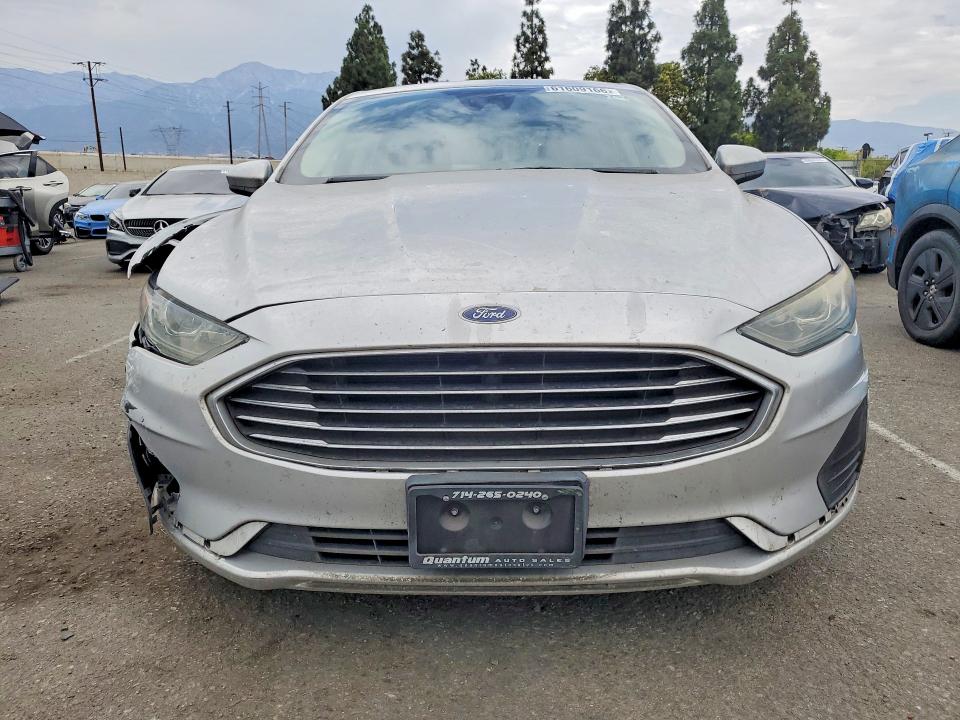 Продажа на аукционе авто 2019 Ford Fusion, vin: 3FA6P0LU4KR119568, номер лота: 61609166
