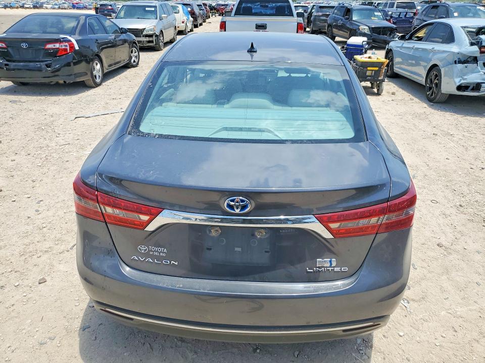 62352616 :رقم المزاد ، 4T1BD1EB9JU064198 vin ، 2018 Toyota Avalon Hybrid مزاد بيع