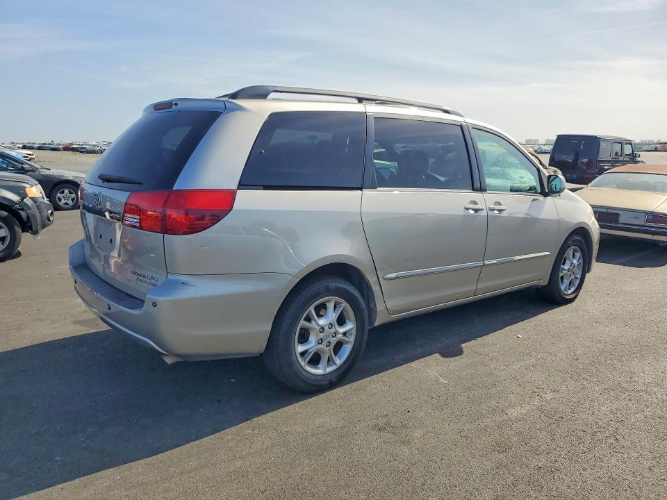 59729666 :رقم المزاد ، 5TDBA22CX4S018310 vin ، 2004 Toyota Sienna مزاد بيع