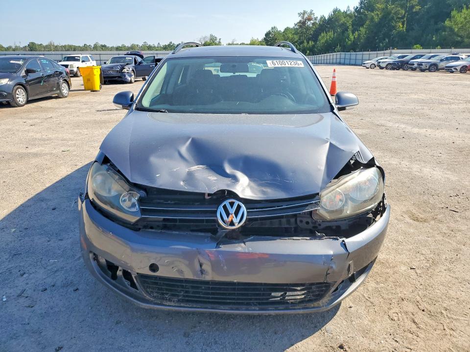 61001236 :رقم المزاد ، 3VWTL7AJ2AM660850 vin ، 2010 Volkswagen Jetta مزاد بيع