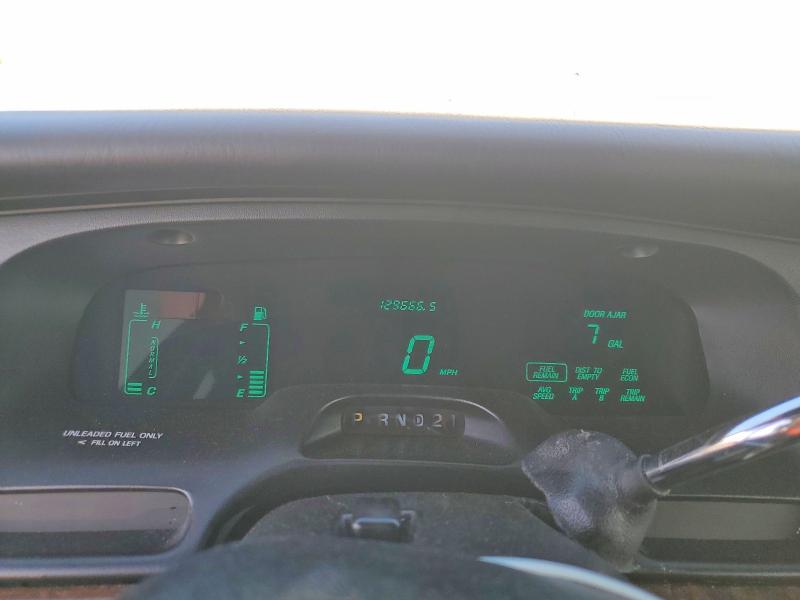 62426966 :رقم المزاد ، 1LNLM82WXSY725431 vin ، 1995 Lincoln Town Car مزاد بيع