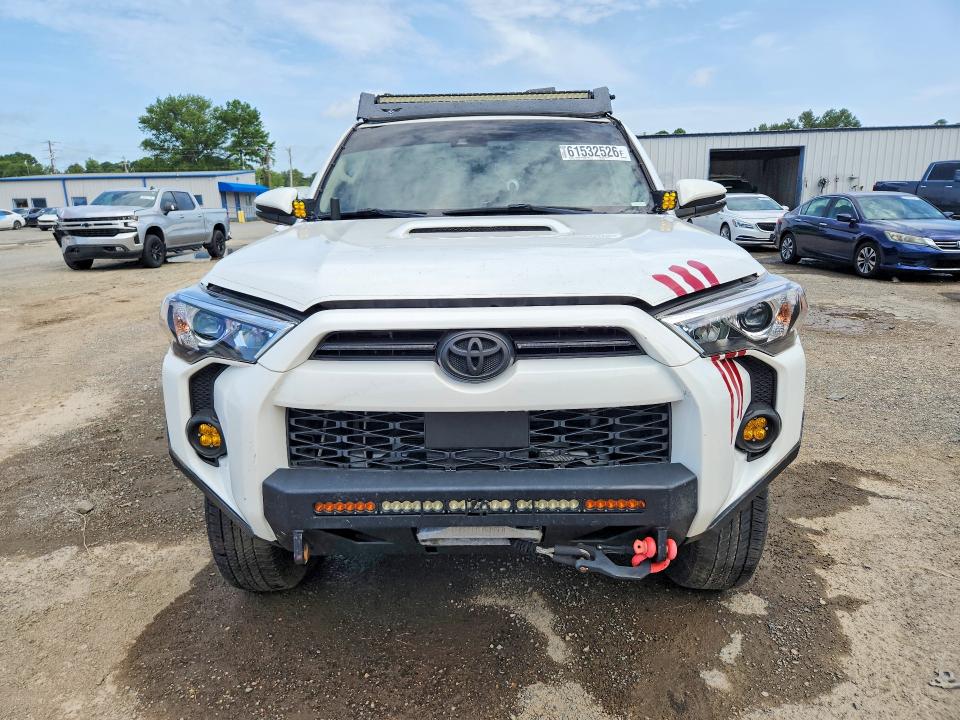 61532526 :رقم المزاد ، JTERU5JRXM5947606 vin ، 2021 Toyota 4runner مزاد بيع