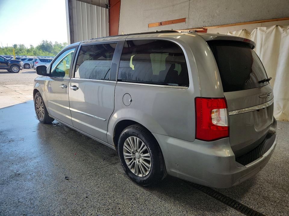 61615006 :رقم المزاد ، 2C4RC1CG2FR646295 vin ، 2015 Chrysler Town & Country مزاد بيع