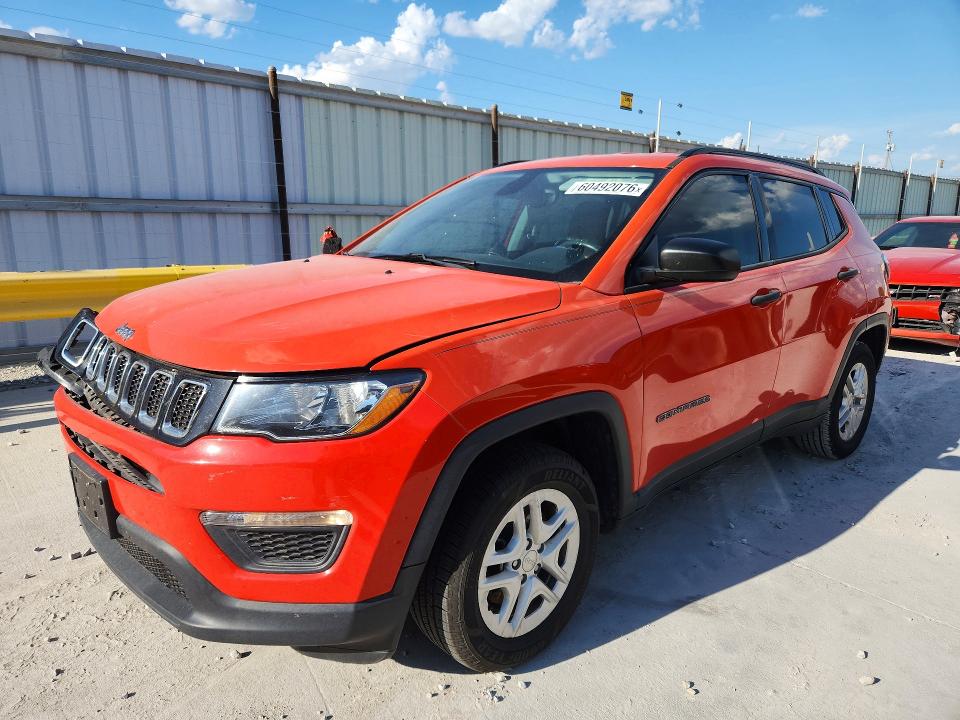 60492076 :رقم المزاد ، 3C4NJCAB2JT140026 vin ، 2018 Jeep Compass مزاد بيع