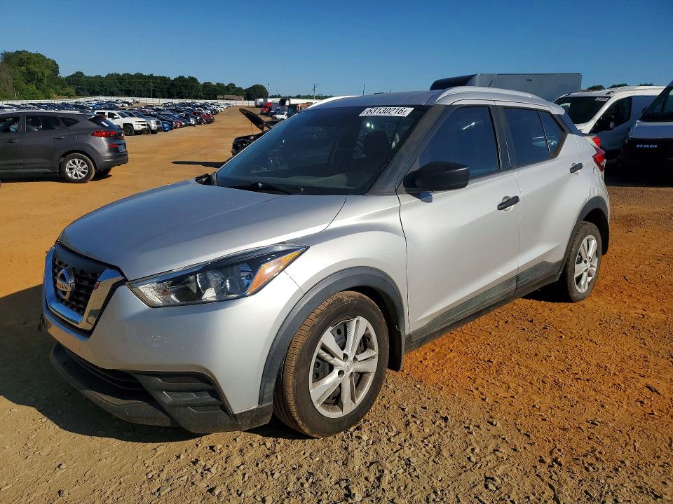 63130216 :رقم المزاد ، 3N1CP5CU4JL531102 vin ، 2018 Nissan Kicks مزاد بيع