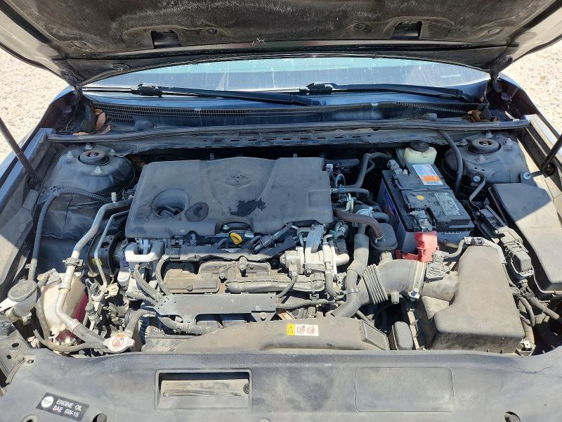 62365796 :رقم المزاد ، 4T1B61HK0JU516366 vin ، 2018 Toyota Camry مزاد بيع